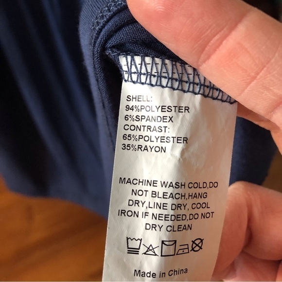 Simple Art to wear, blue tie dye stretch tunic top in size 1x - Picture 5 of 7